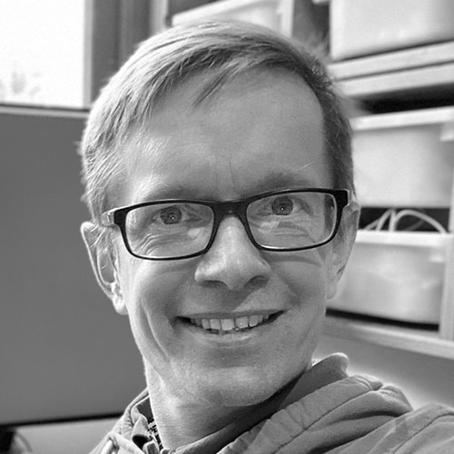 Headshot of Andy Robertson